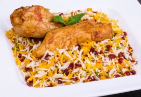The recipe for one of the delicious cuisines, Barberry with rice and saffron chicken