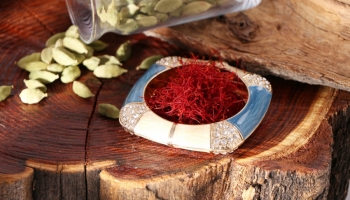 What difference between Persian Saffron and Indian Saffron?( Iranian Saffron VS Kashmiri Kesar)