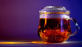 What is the Saffron black tea and how to make it ?