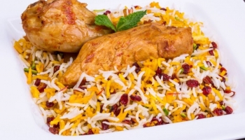 The recipe for one of the delicious cuisines, Barberry with rice and saffron chicken